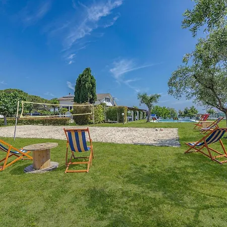 Villa James San Costanzo