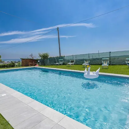 Ferienhaus Villa James *