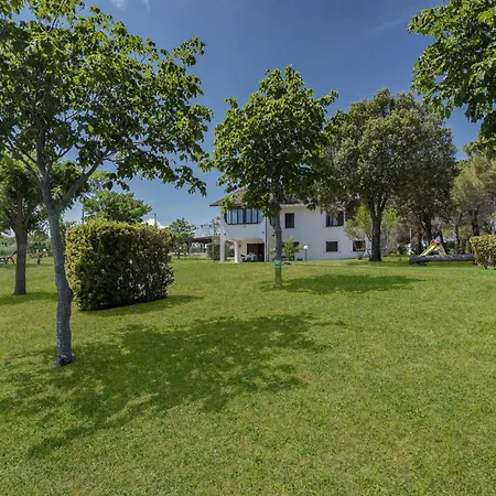 Villa James San Costanzo