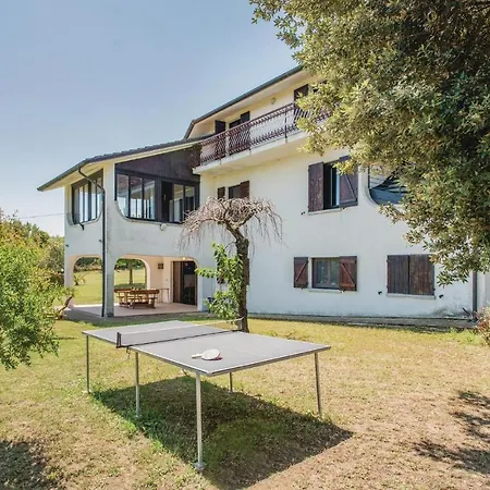 Ferienhaus Villa James *